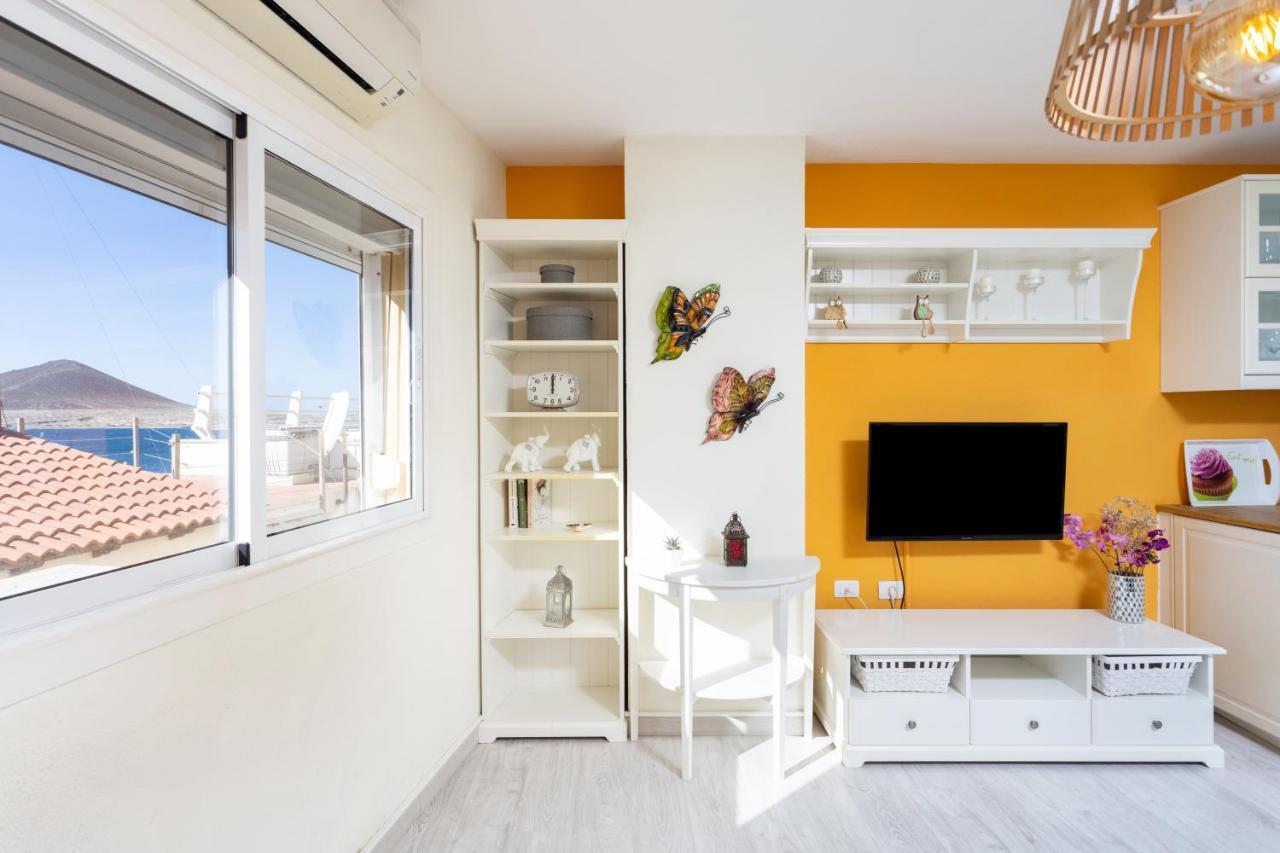 Home2Book Beachfront El Medano Екстер'єр фото