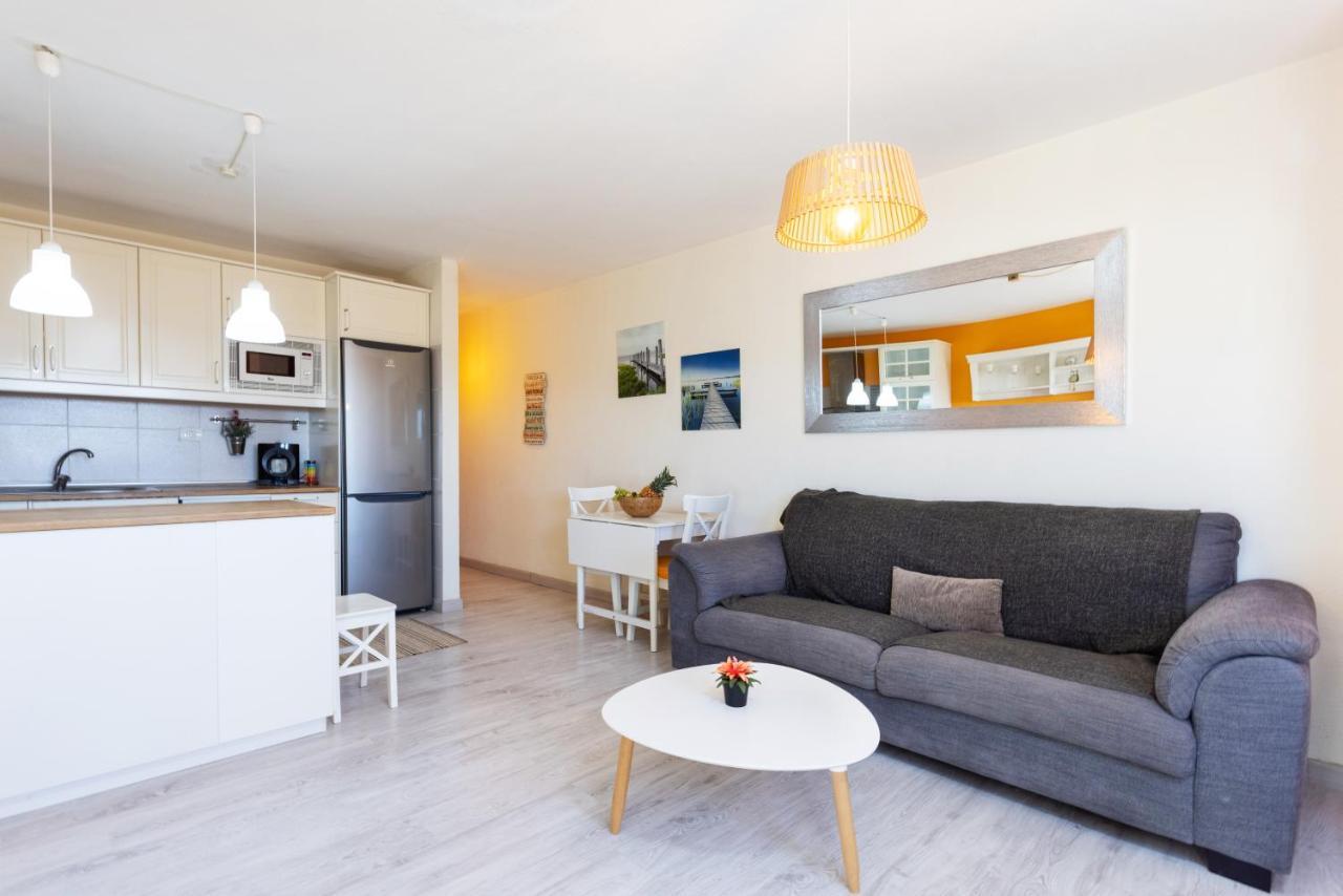 Home2Book Beachfront El Medano Екстер'єр фото