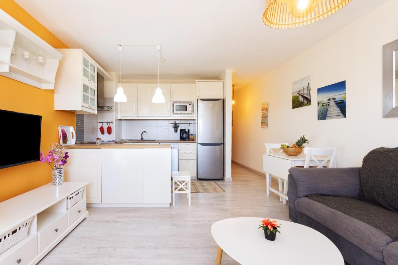 Home2Book Beachfront El Medano Екстер'єр фото