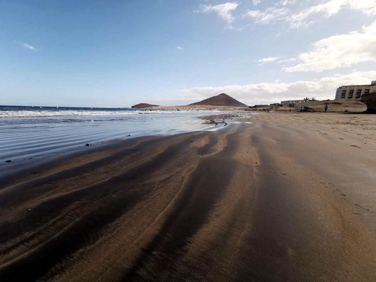 Home2Book Beachfront El Medano Екстер'єр фото
