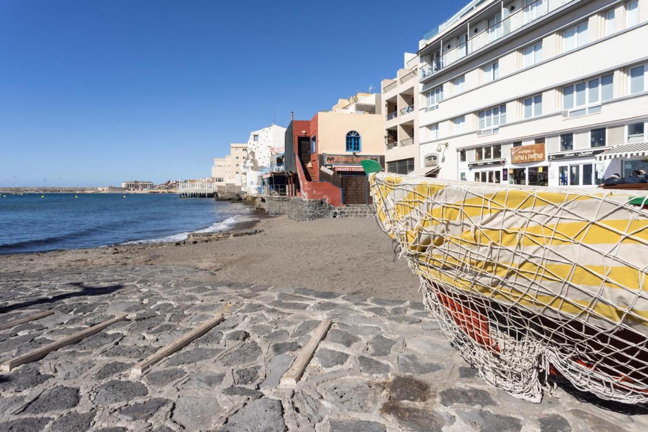 Home2Book Beachfront El Medano Екстер'єр фото