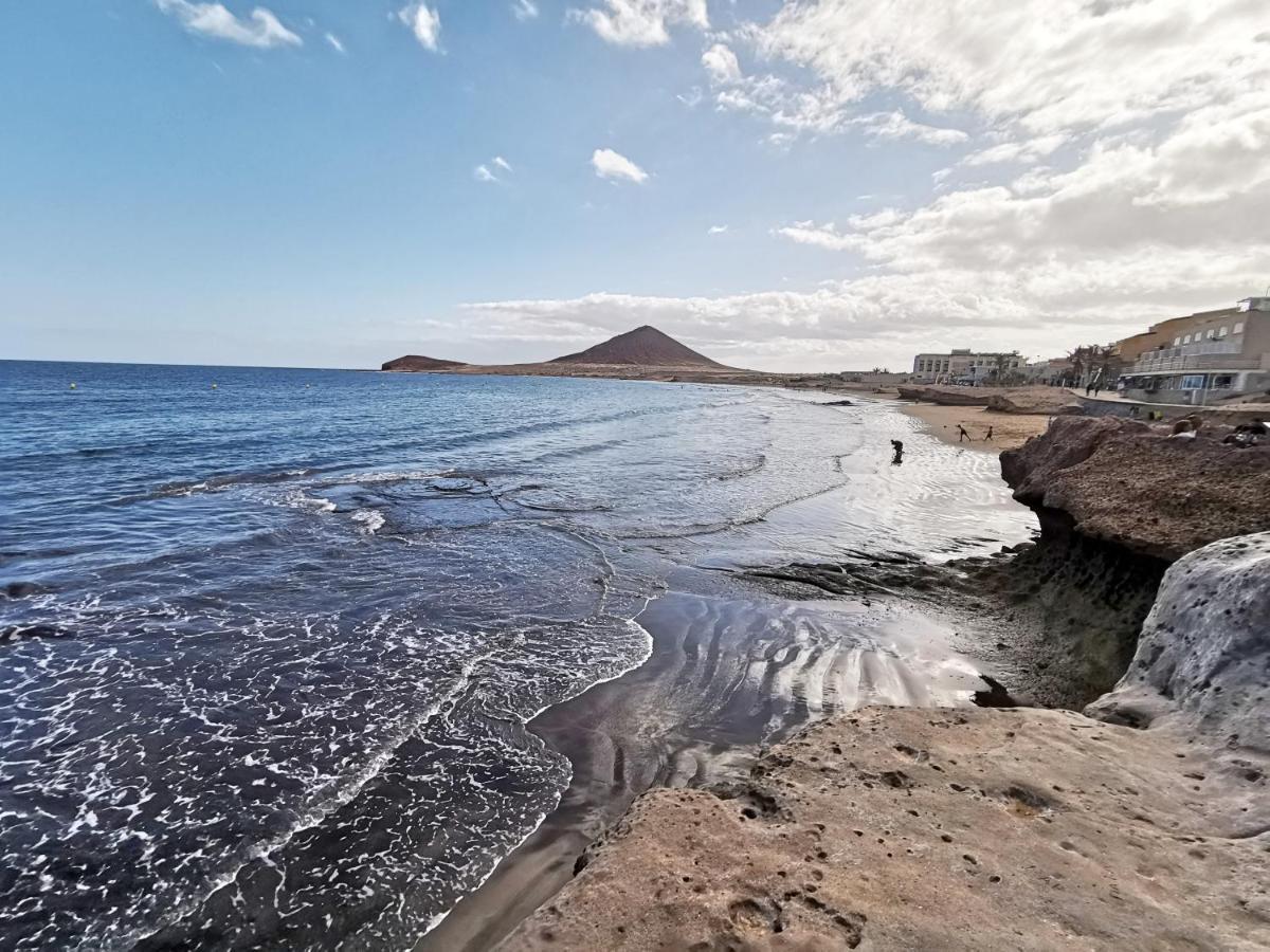 Home2Book Beachfront El Medano Екстер'єр фото