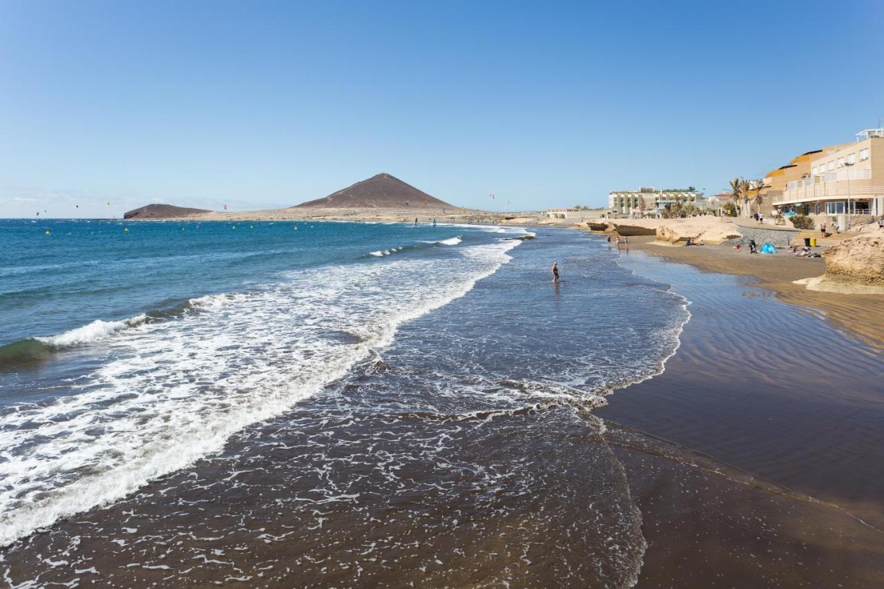 Home2Book Beachfront El Medano Екстер'єр фото