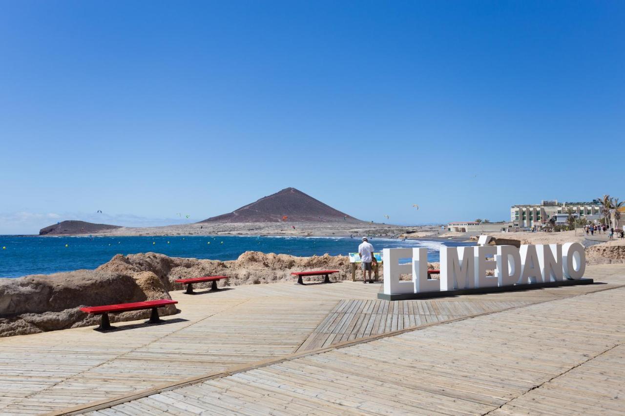 Home2Book Beachfront El Medano Екстер'єр фото
